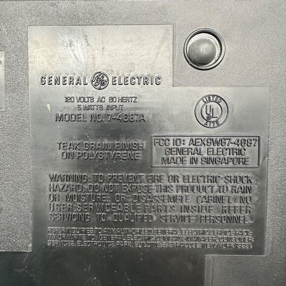 Vintage General Electric AM FM Radio Alarm Clock 1980s Faux Woodgrain 7-4687A - Picture 8 of 17